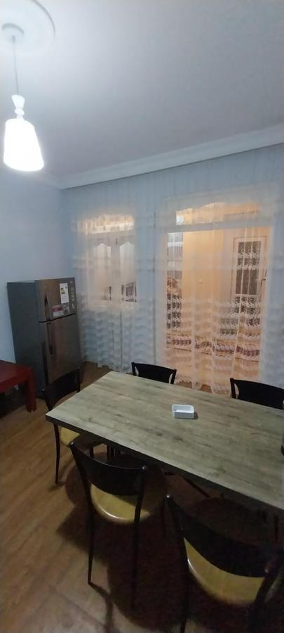 Hostel Gomani Batoemi Buitenkant foto